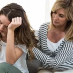 De val van de eerstgeborene: psychologen hebben één ding genoemd dat oudere dochters ervan weerhoudt om verder te komen in het leven de-val-van-de-eerstgeborene-psychologen-hebben-een-ding-genoemd.webp.webp