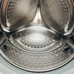 Vaarwel, kalk en schimmel: de meest effectieve manier om de trommel van je wasmachine voor eens en voor altijd schoon te maken vaarwel-kalk-en-schimmel-de-meest-effectieve-manier-om-de.webp.webp